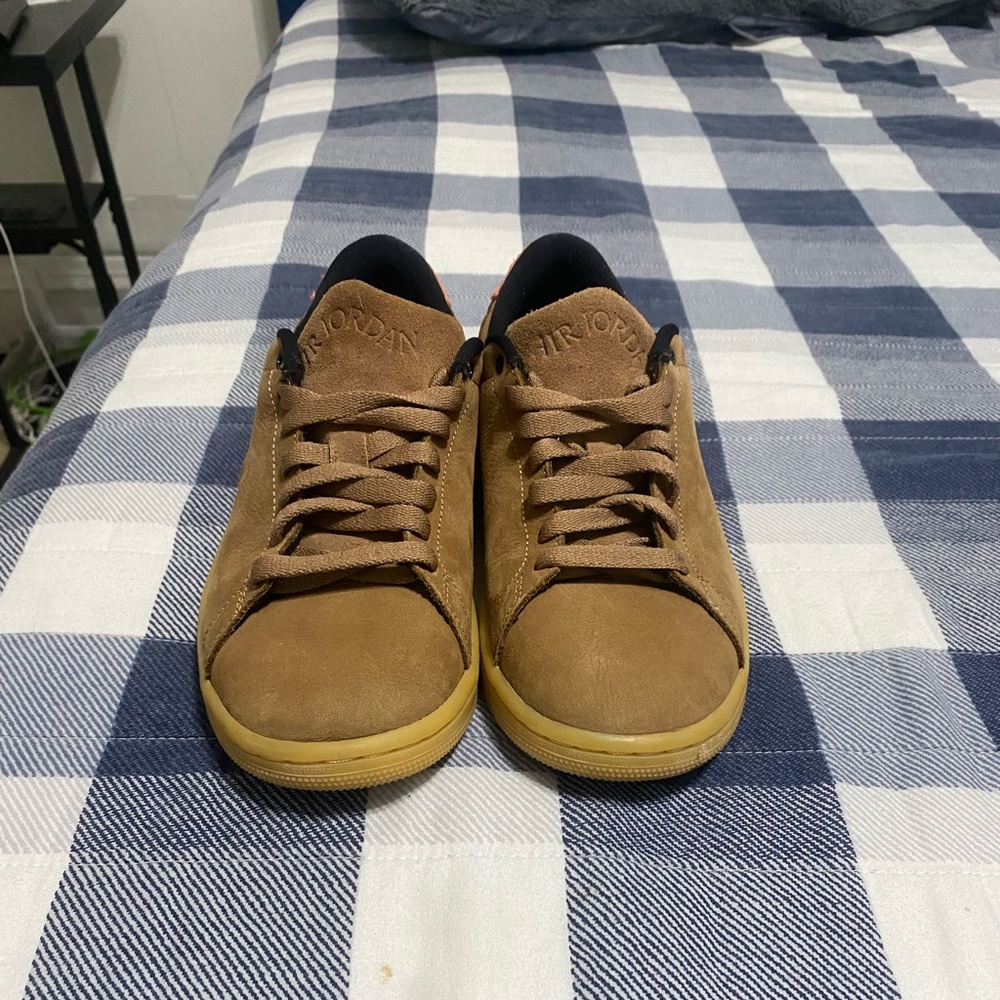Nike Air Jordan1 Center court brown gum men size 6